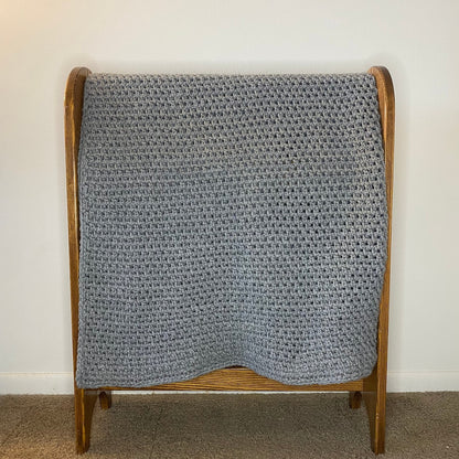 Modern Chunky Throw Blanket Crochet Pattern